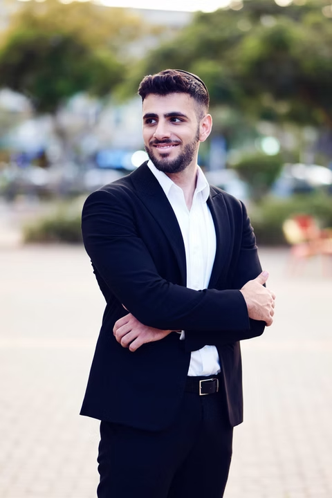 צילום לאתרי הכרויות