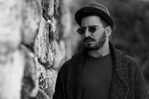 צילום לאתרי הכרויות